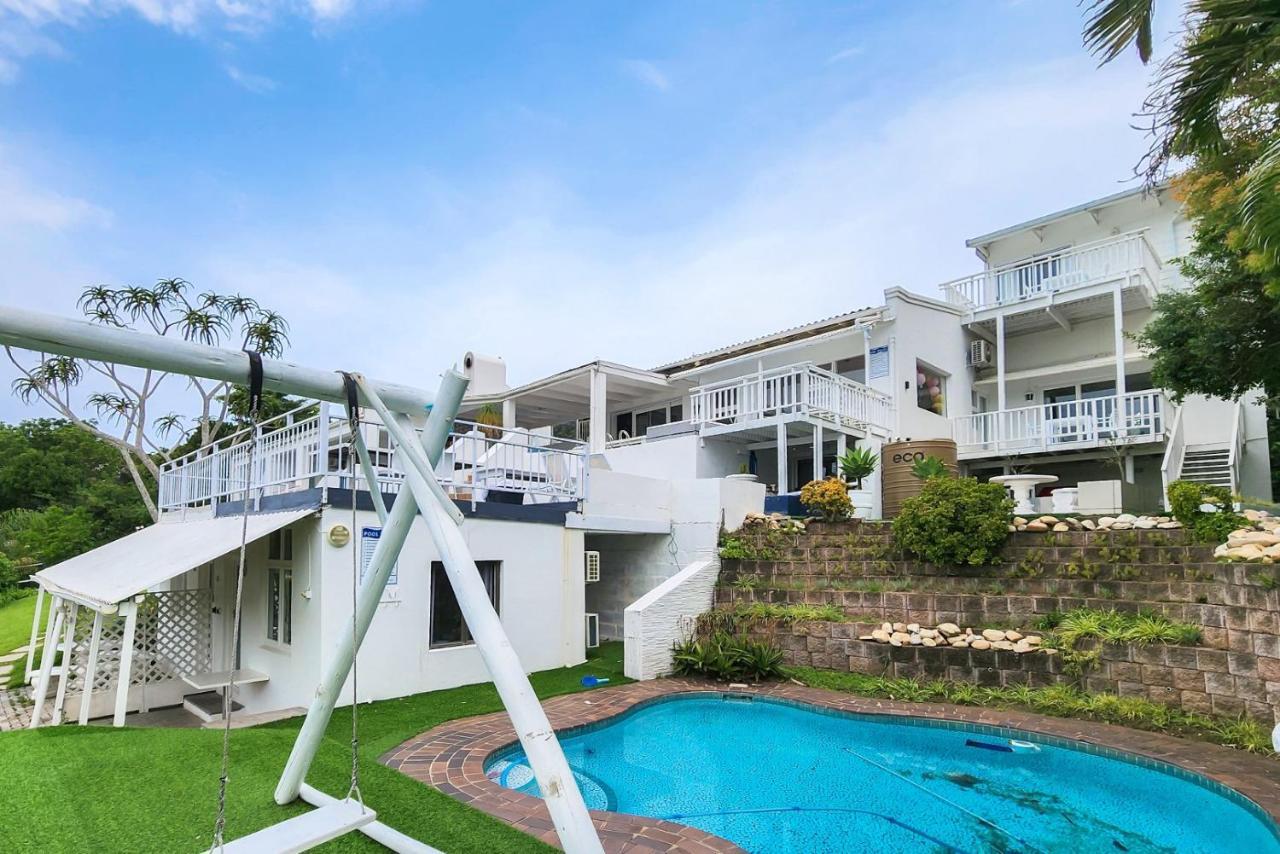 Blue'S Guest House - East London Bonza Bay ภายนอก รูปภาพ