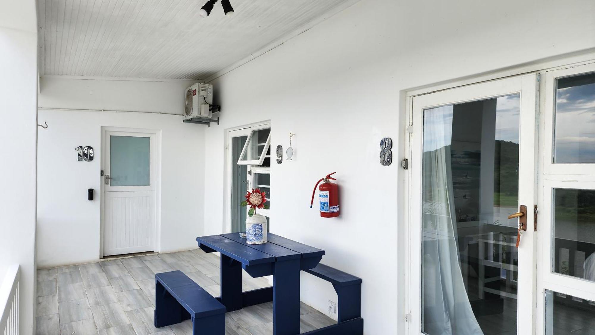 Blue'S Guest House - East London Bonza Bay ภายนอก รูปภาพ